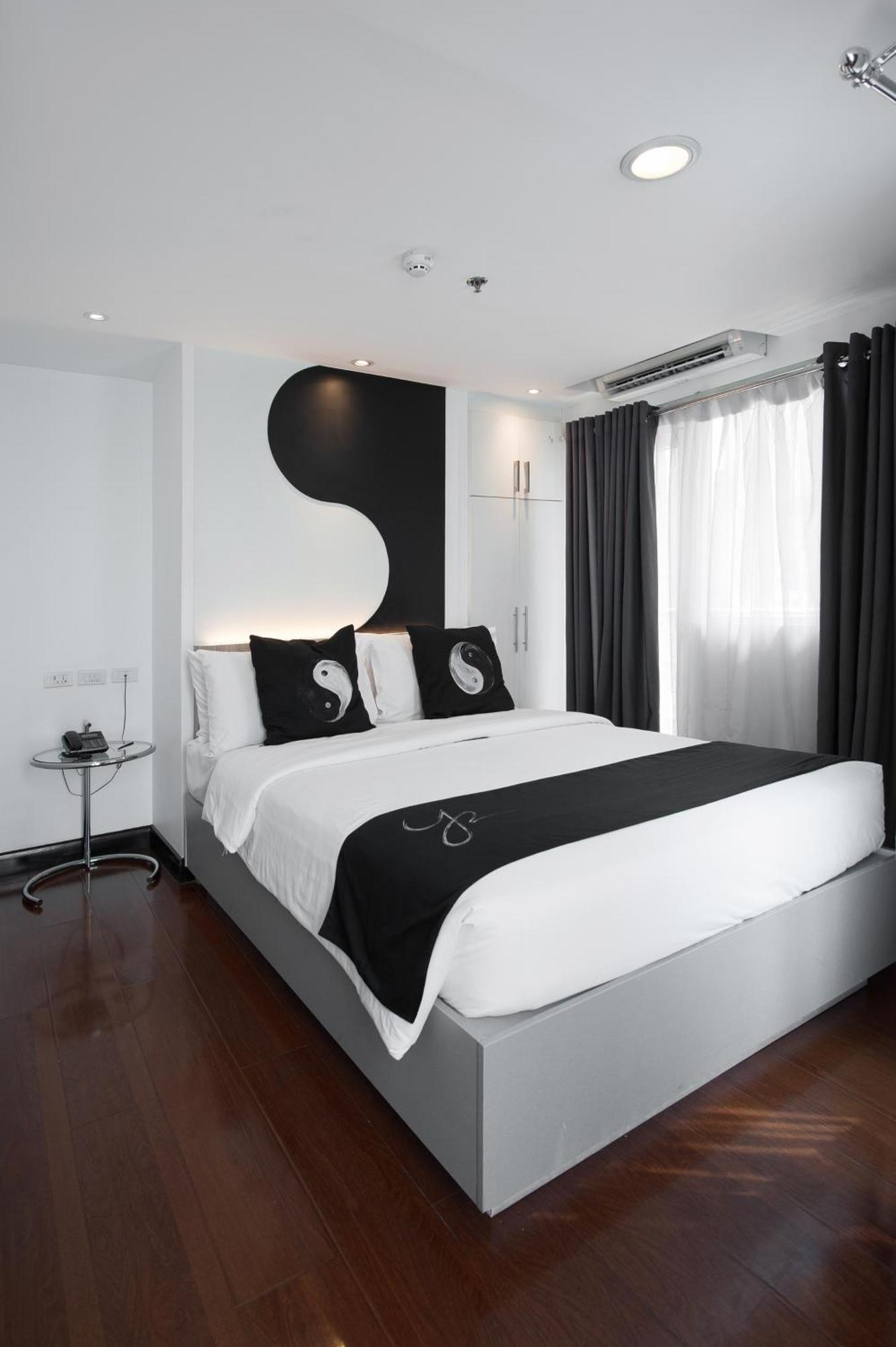 One-Bedroom Deluxe