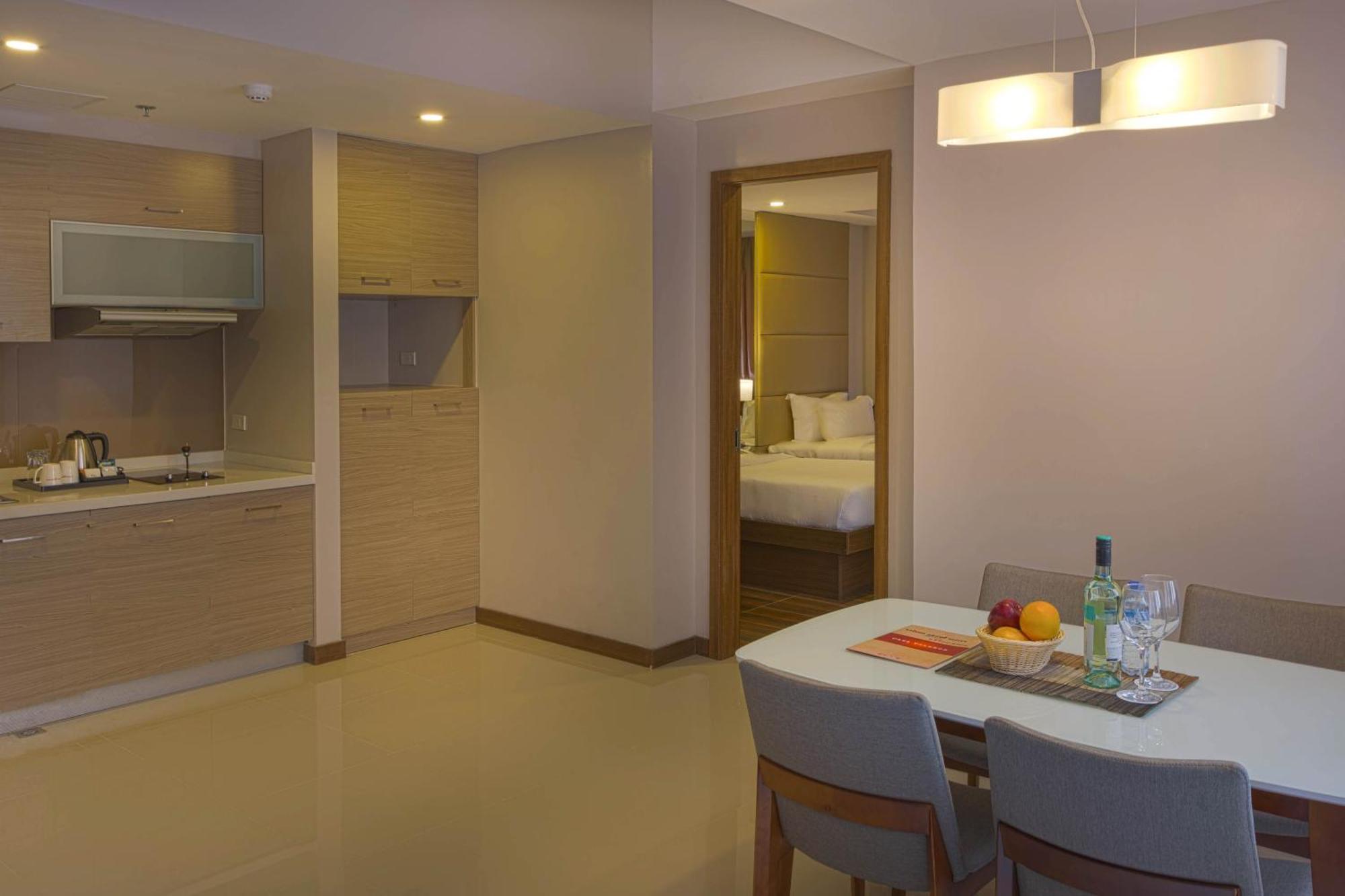 Premier One-Bedroom Apartment