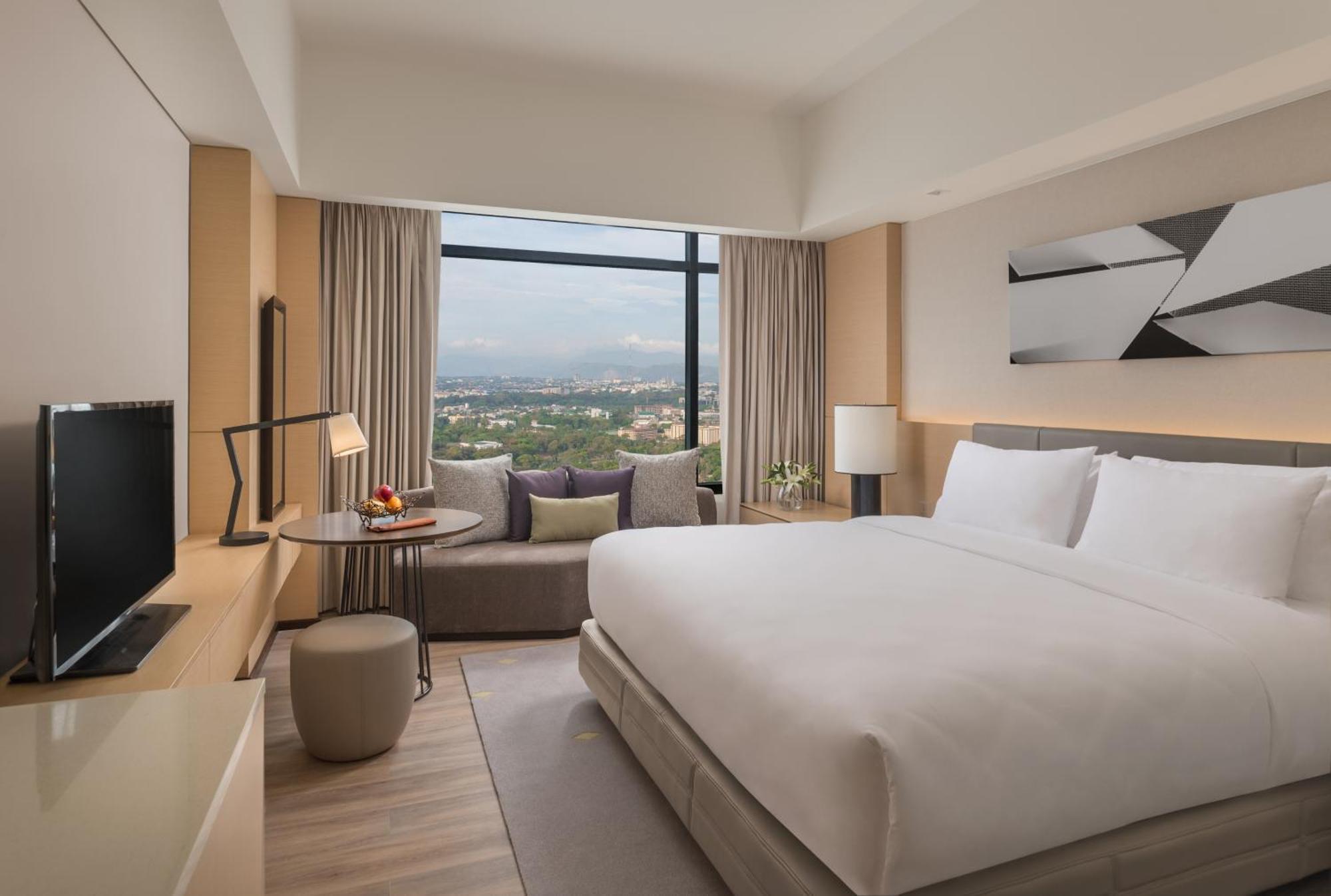 1 King Bed Standard Room