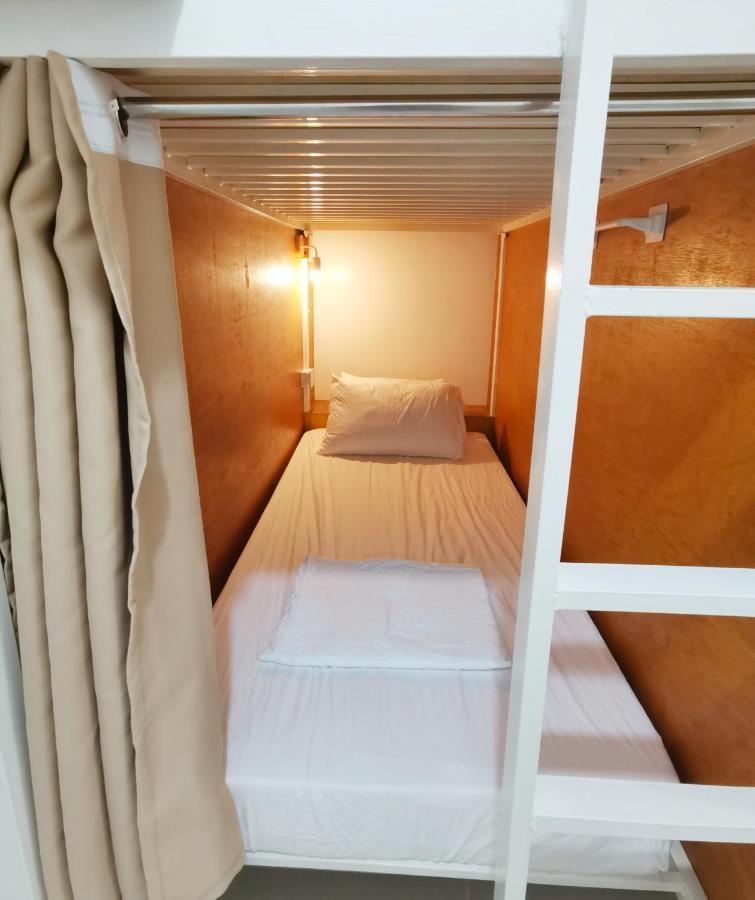 Bed 8-Bed Mixed Dormitory Room