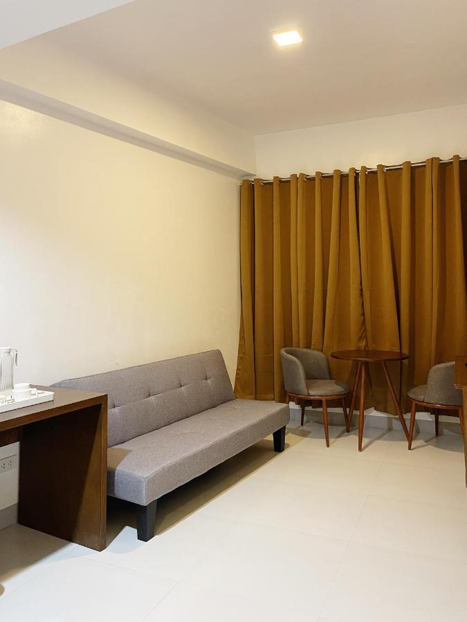 One-Bedroom Suite