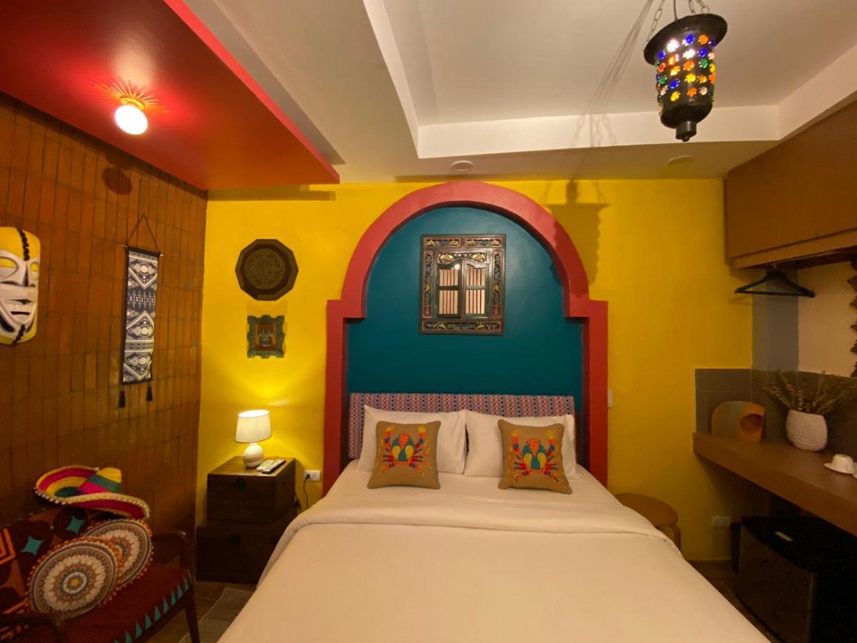 Deluxe Double Room Shower