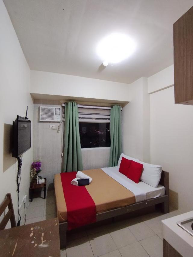Deluxe Queen Studio