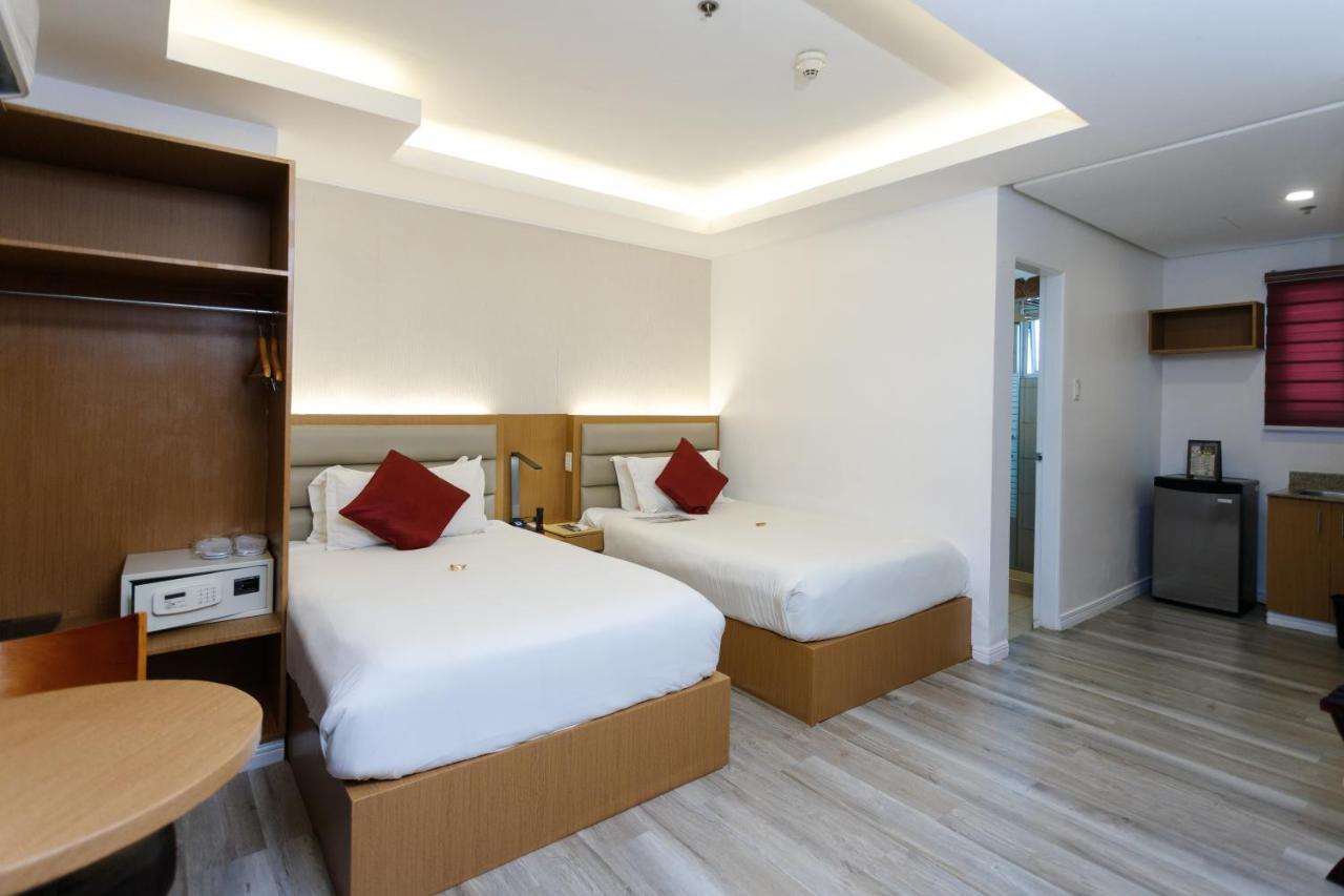Prestige Club Twin Bed Suite