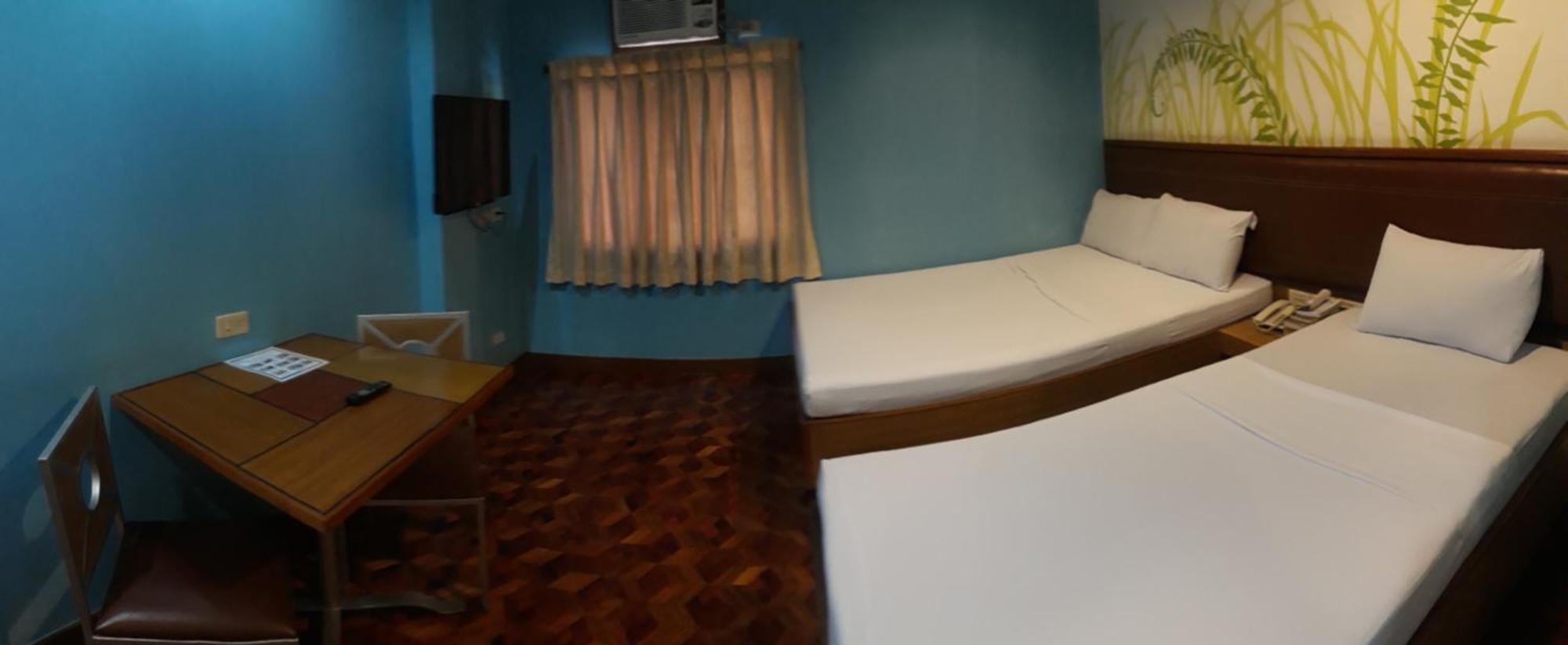 Basic Triple Room