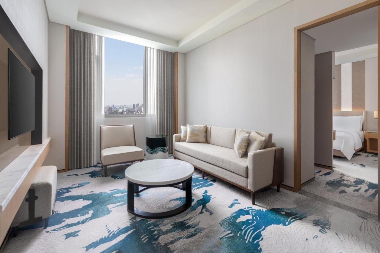 Westin Suite City View Club Lounge Access