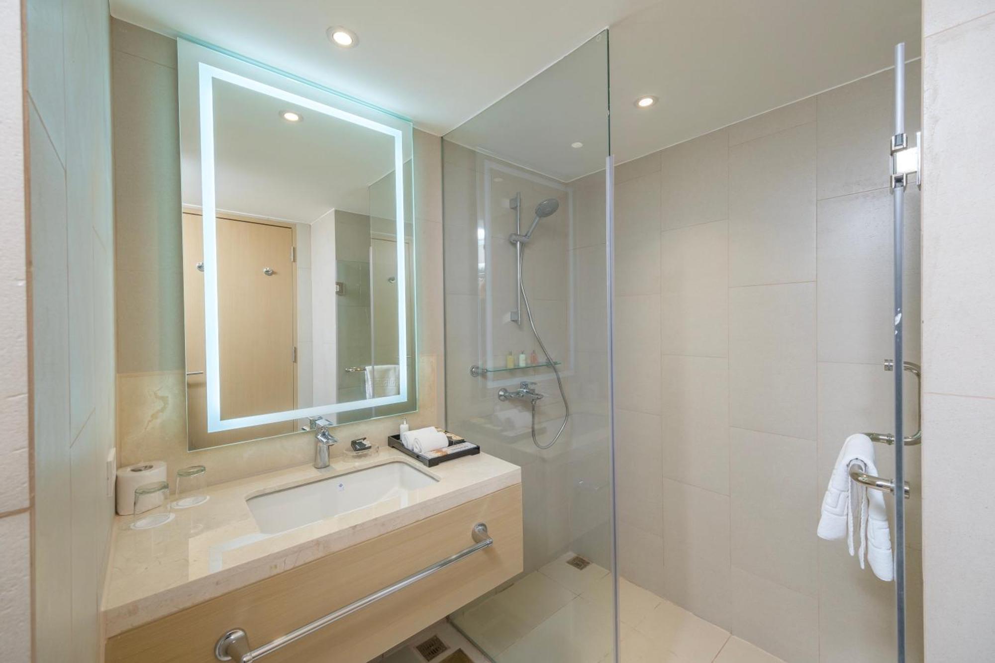 2 Single Beds Standard Room