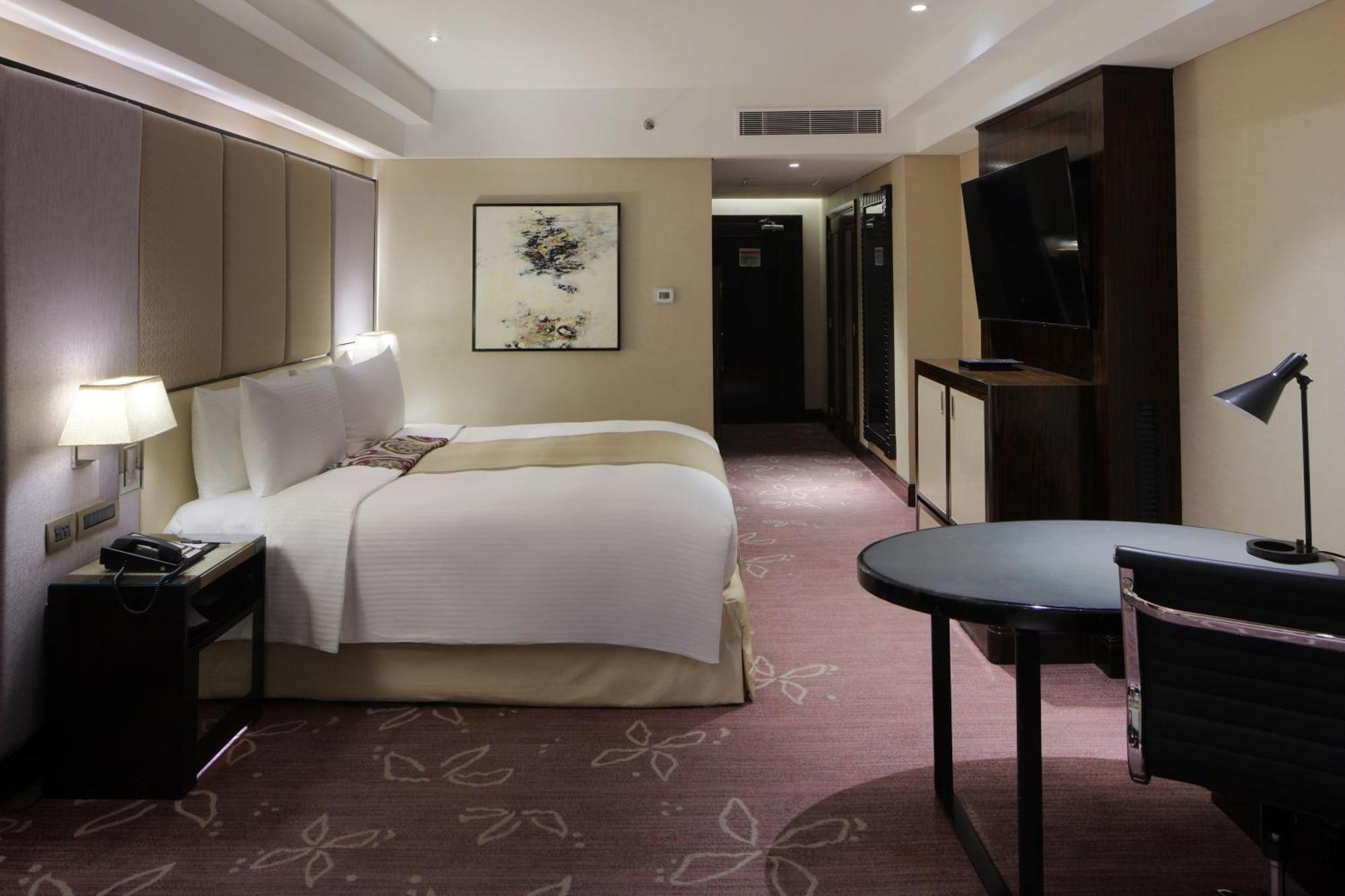 Diamond Club King Room Non-Smoking
