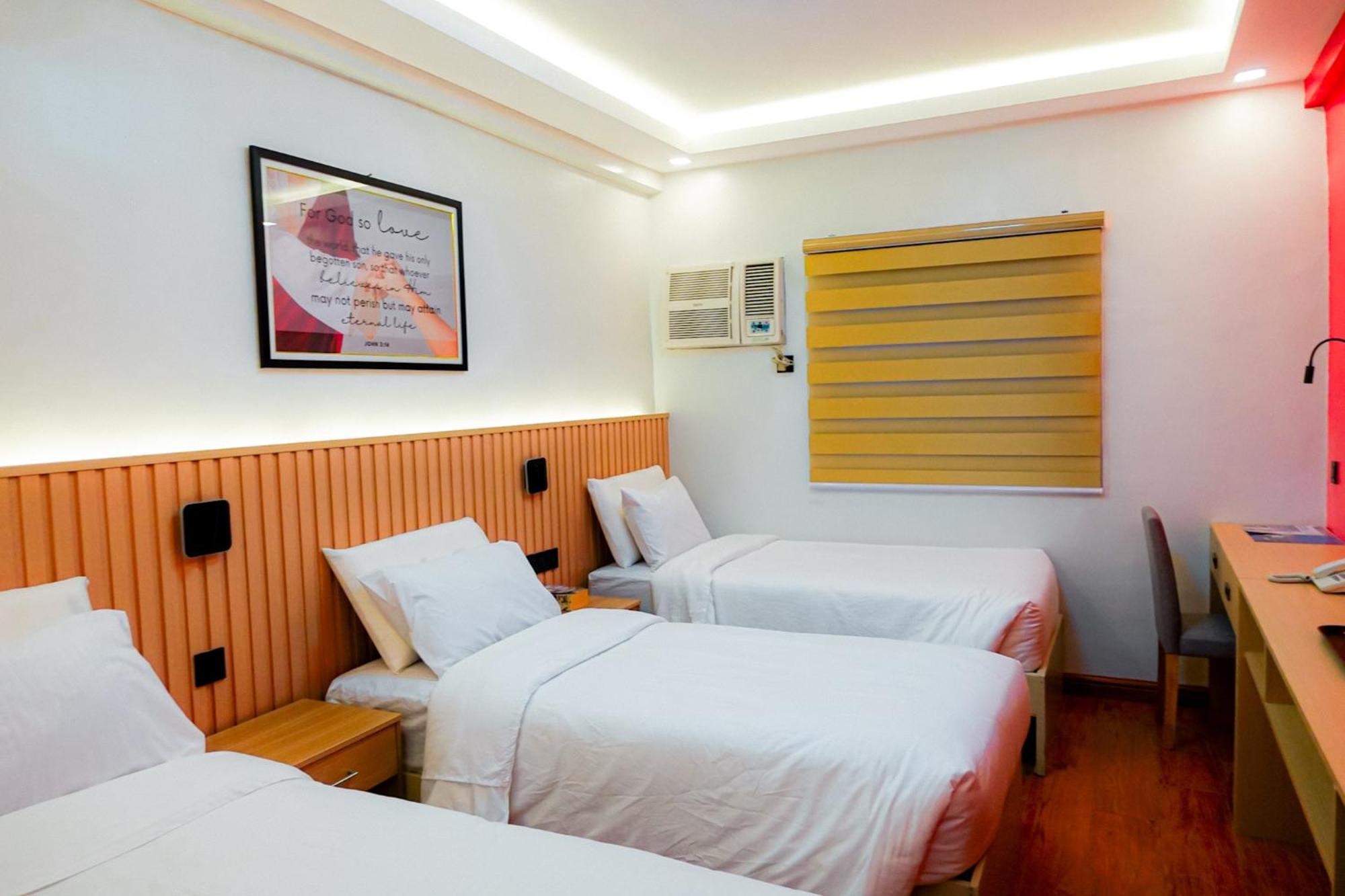 Triple Room