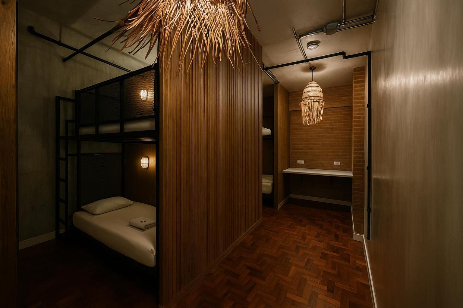 Bed 8-Bed Mixed Dormitory Room