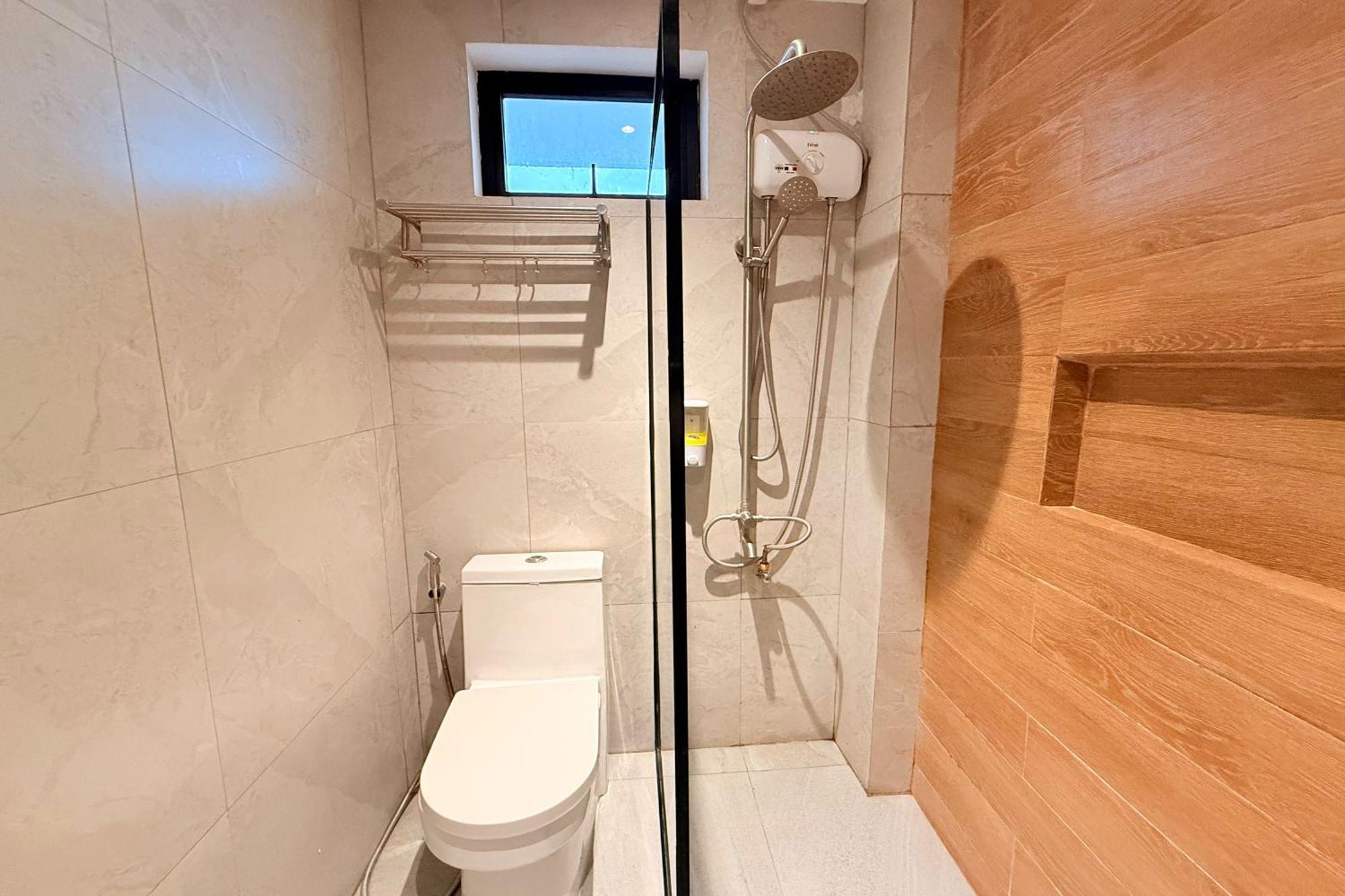 Twin Room Bathroom