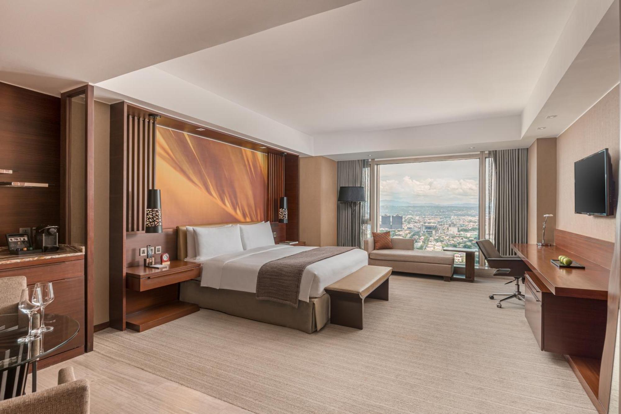 Premier King Room