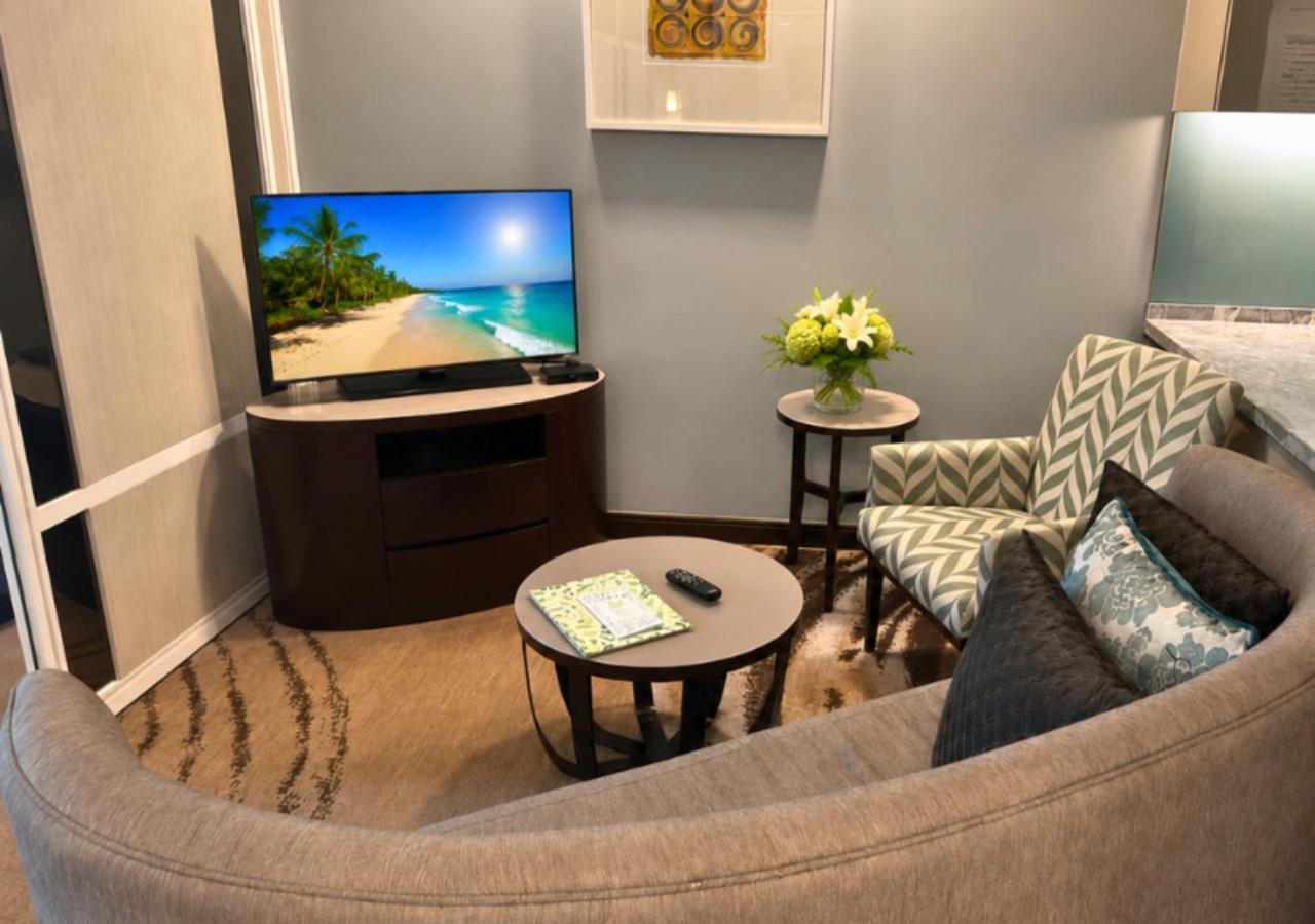 Studio Executive Suite