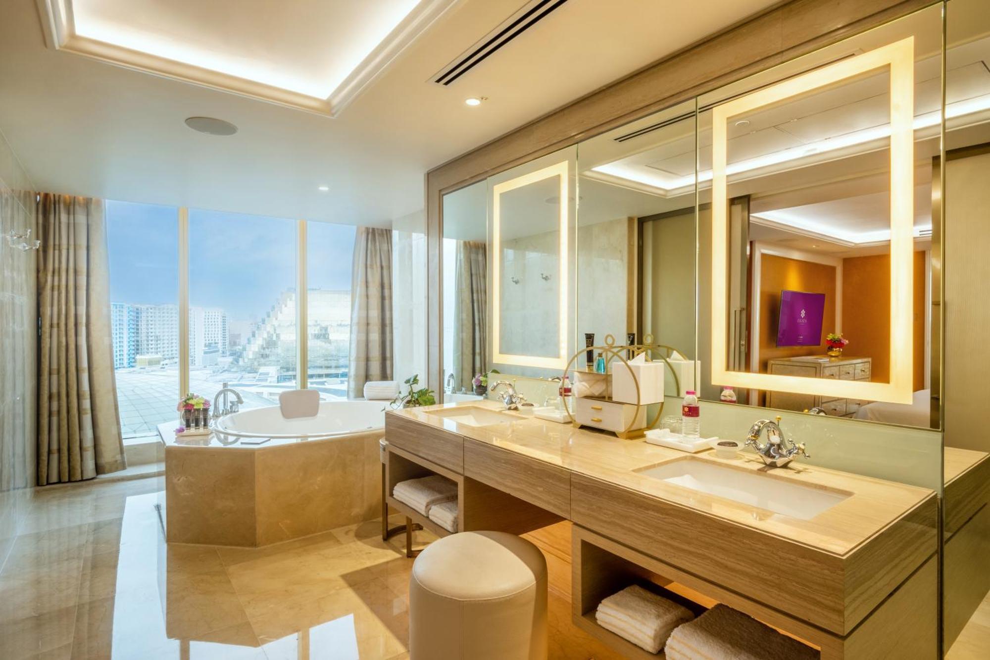 Manila Bay Suite Executive Lounge Access
