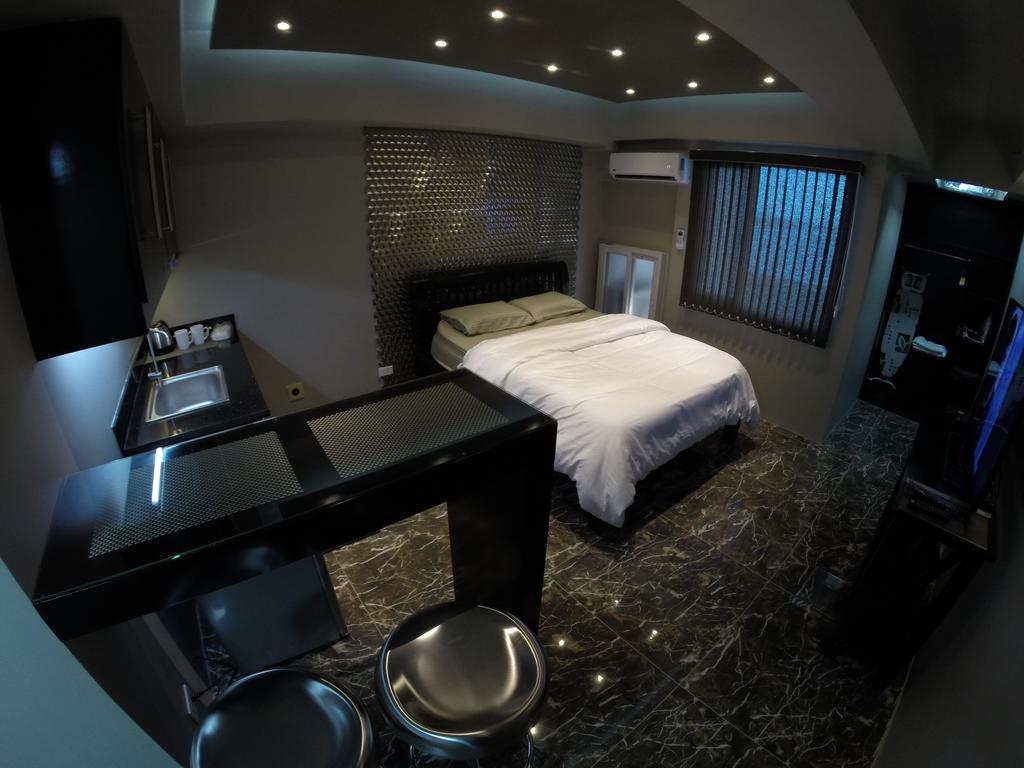 Boutique rooms 2009