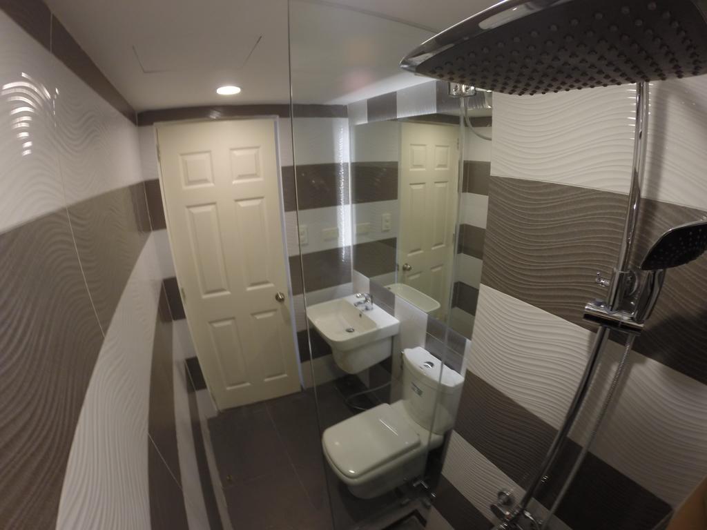 Boutique rooms unit 1919