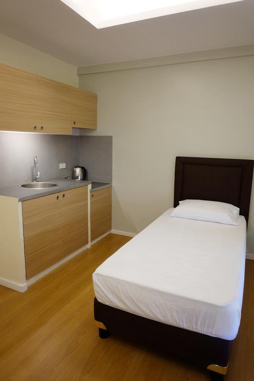 Single Room Bathroom