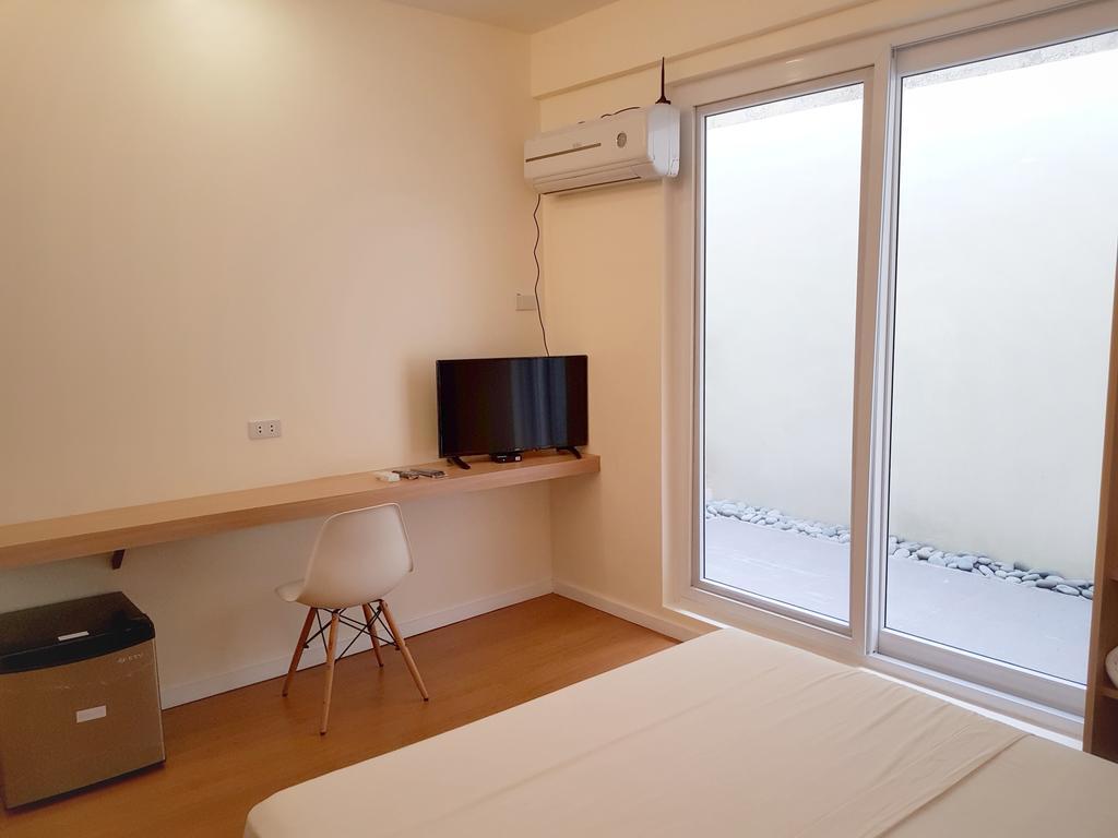 Twin Room Bath