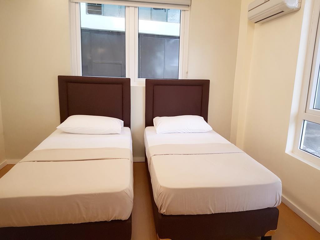Twin Room Bath