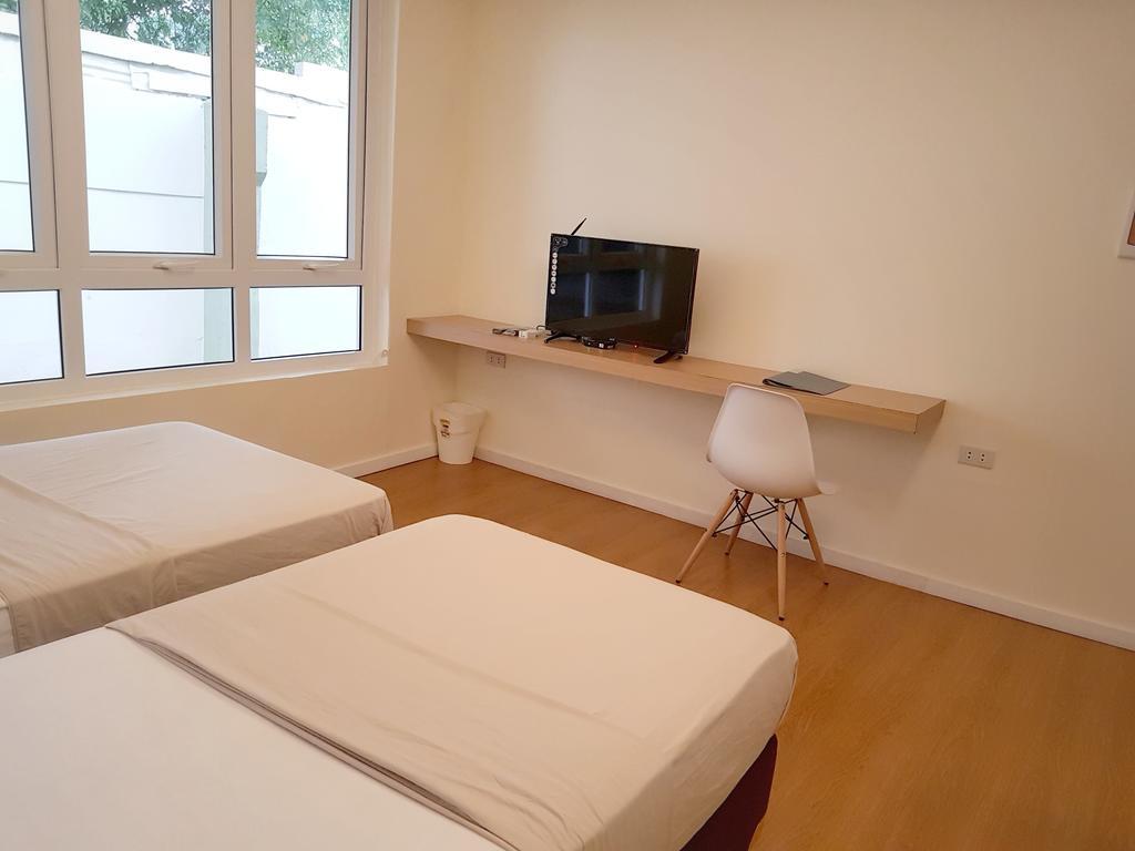 Twin Room Bath
