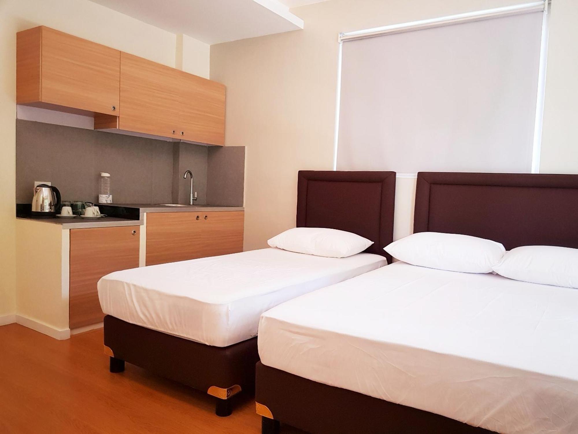 Triple Room Bathroom