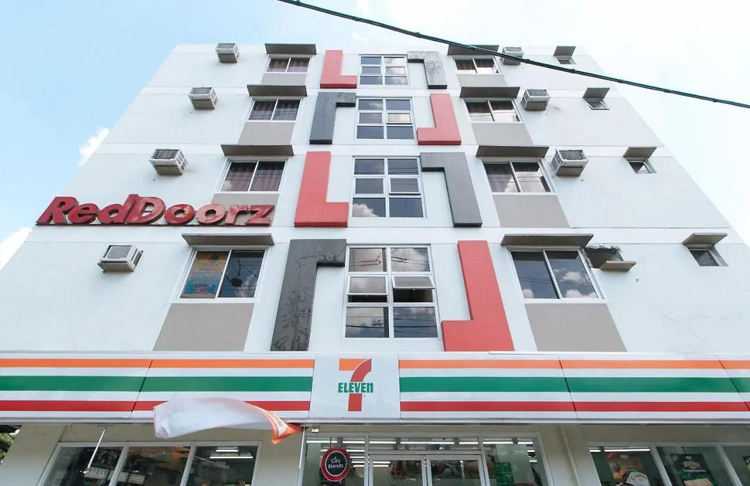 Reddoorz Near C5 Kalayaan Avenue Makati-1