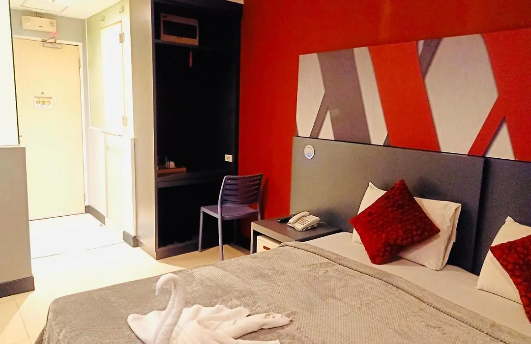 Wow Budget Hotel Cubao-1