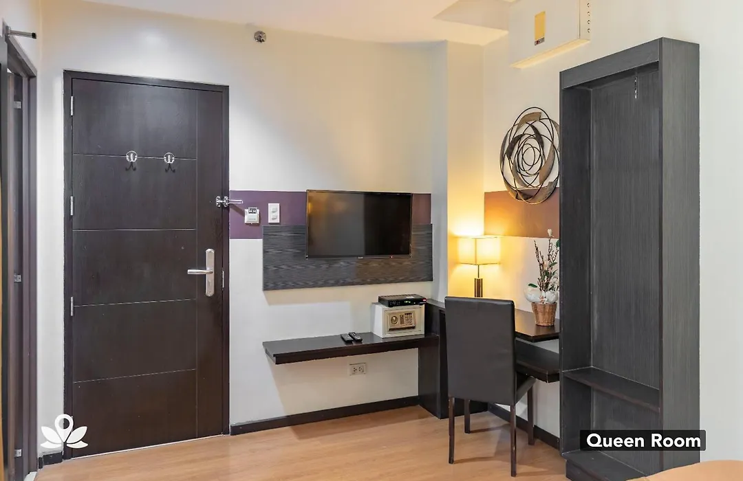 Lorenzzo Suites Hotel Makati-1