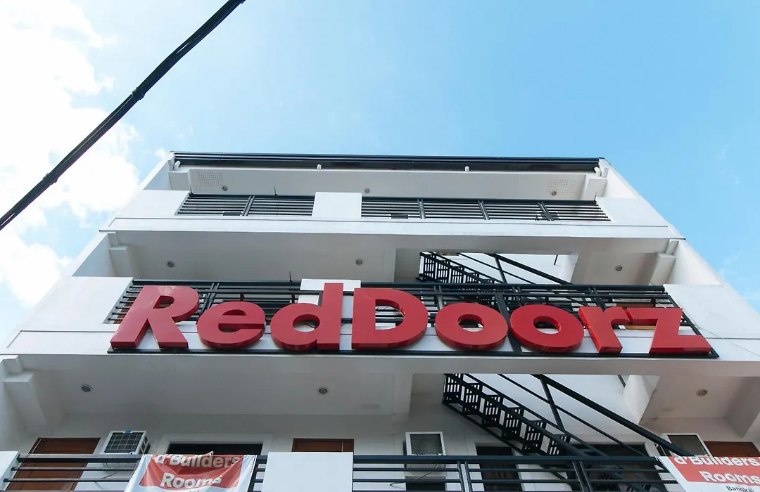 Reddoorz At Dbuilders Rooms Bangkal Makati-1