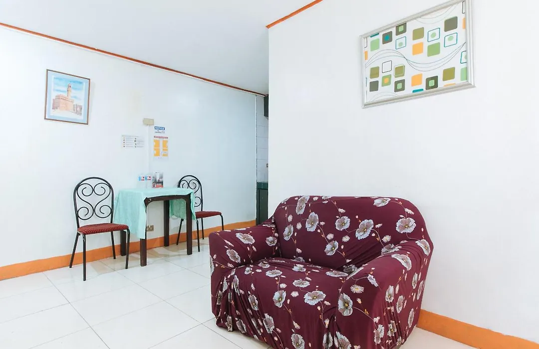 Reddoorz Near East Avenue Medical Center-1