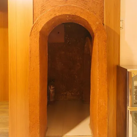 Reddoorz Premium At Jjimjbang Hotel Spa-3