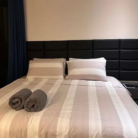 Makati Cbd Resort 2 Bedroom-3