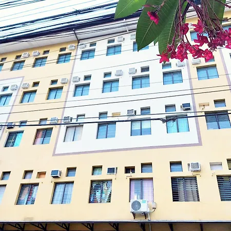 Airobedz Manila - A Value Hotel-3