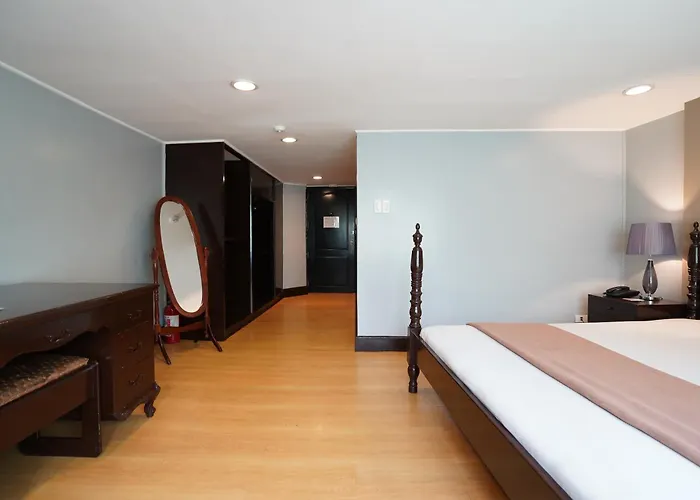 Arzo Hotel Manila