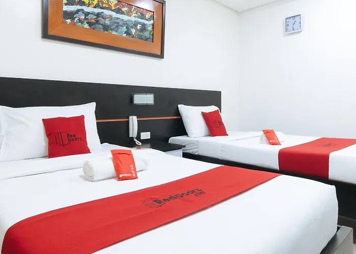RedDoorz Plus at Evangelista Street Makati Makati City