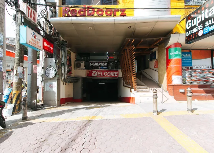 RedDoorz at Timog Avenue Quezon City