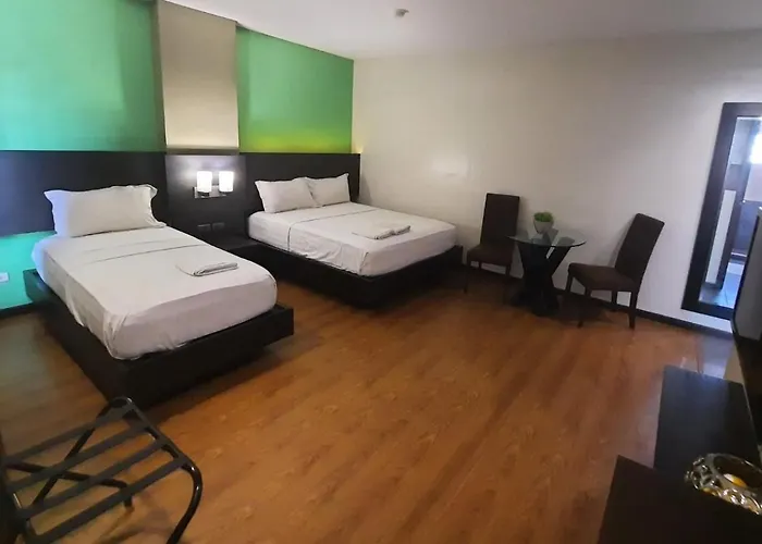 Lorenzzo Suites Hotel Makati Makati City